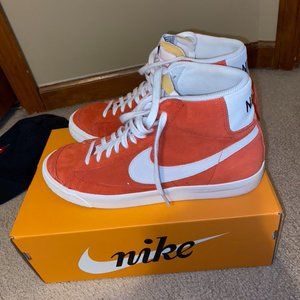 Nike Blazer Mid 77 HABANERO Size 11